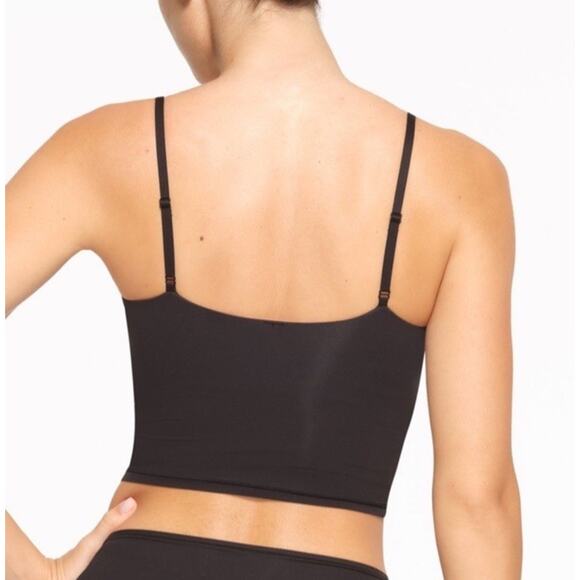 Skims Fits Everybody Cropped Cami In Onyx Size XS - Picture 4 of 4